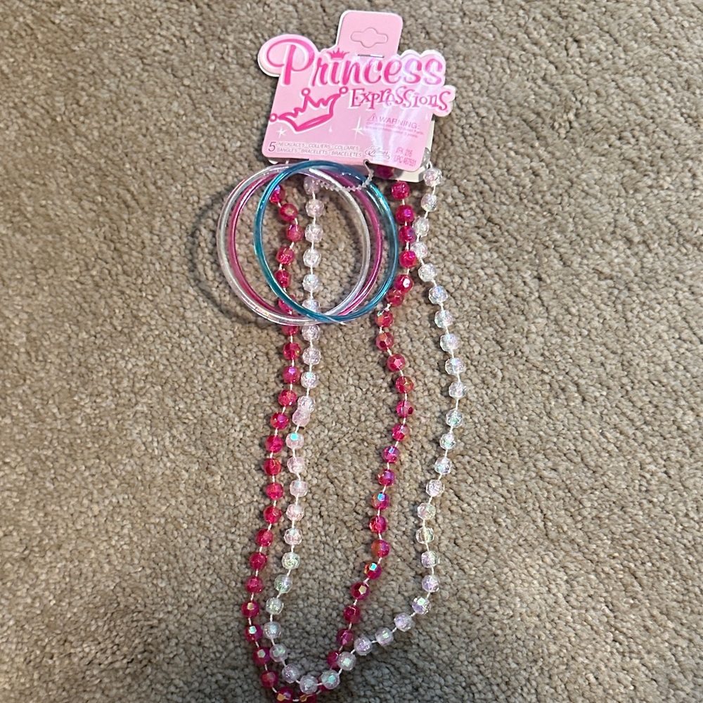 Expressions Princess Beaded Jewelry Set - Pink and white necklaces.